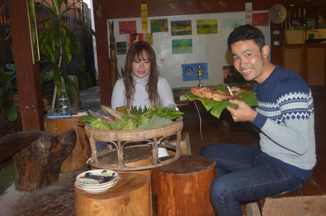 Appartamento The Local Mae Hong Son Esterno foto